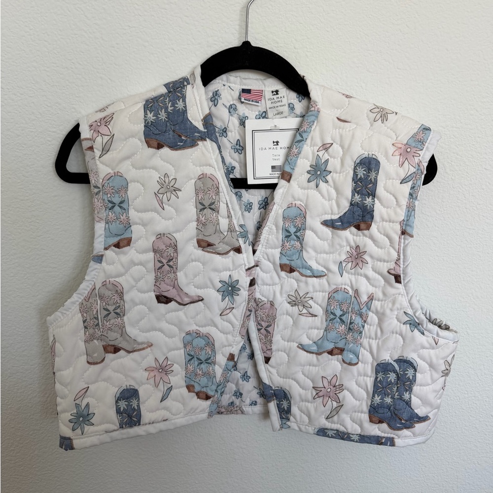 Ida Mae Home Tara Quilted Vest Large Boho Cowboy Boots Floral